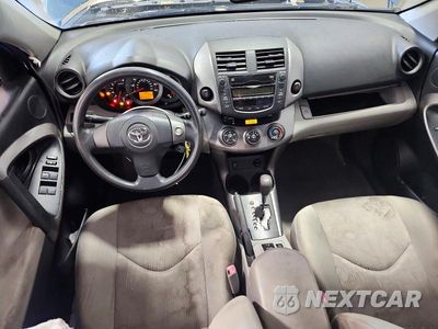 Zdjęcie 8 z 13 samochodu: 2010 TOYOTA RAV4 BASE VIN:JTMBF4DVXAD036826 - miniatura