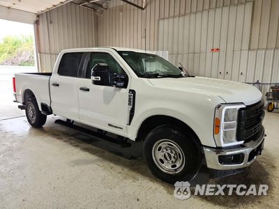 Czwarte zdjęcie samochodu z boku: 2023 FORD F250 SUPER DUTY VIN:1FT7W2AT9PEC04049 - miniatura