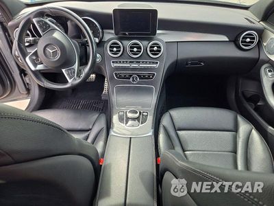 Zdjęcie 8 z 12 samochodu: 2018 MERCEDES-BENZ C 300 VIN:55SWF4JB6JU261876 - miniatura