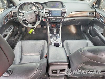 Zdjęcie 8 z 12 samochodu: 2017 HONDA ACCORD EXL VIN:1HGCR2F83HA161297 - miniatura