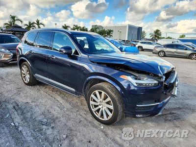Czwarte zdjęcie samochodu z boku: 2019 VOLVO XC90 T6 INSCRIPTION VIN:YV4A22PL1K1459879 - miniatura