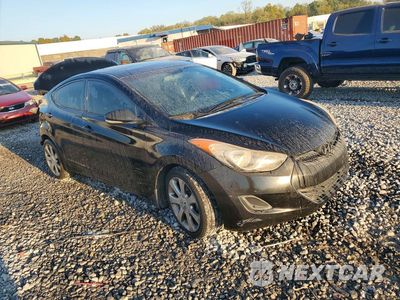 Czwarte zdjęcie samochodu z boku: 2013 HYUNDAI ELANTRA LIMITED VIN:KMHDH4AE1DU748259 - miniatura