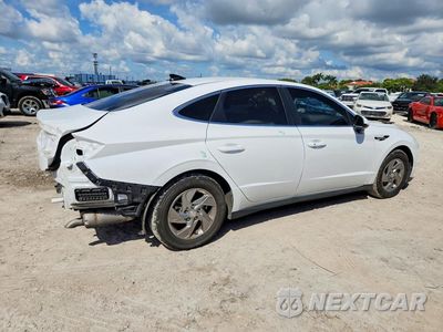 Trzecie zdjęcie samochodu z tyłu: 2025 HYUNDAI SONATA SE VIN:KMHL24JAXSA518437 - miniatura