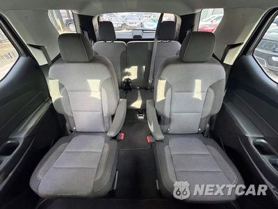 Zdjęcie 10 z 15 samochodu: 2021 CHEVROLET TRAVERSE LT VIN:1GNERGKW7MJ168621 - miniatura