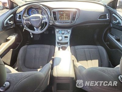 Zdjęcie 8 z 12 samochodu: 2015 CHRYSLER 200 LIMITED VIN:1C3CCCAB7FN753739 - miniatura