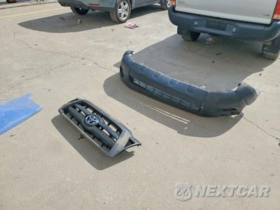 Zdjęcie 12 z 13 samochodu: 2005 TOYOTA TACOMA ACCESS CAB VIN:5TEUU42NX5Z065905 - miniatura
