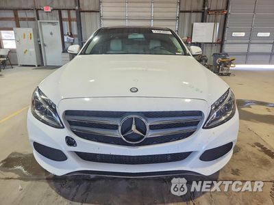 Piąte zdjęcie samochodu w środku: 2015 MERCEDES-BENZ C 300 4MATIC VIN:55SWF4KB1FU062787 - miniatura