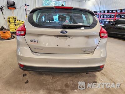 Zdjęcie 6 z 12 samochodu: 2016 FORD FOCUS TITANIUM VIN:1FADP3N20GL234226 - miniatura