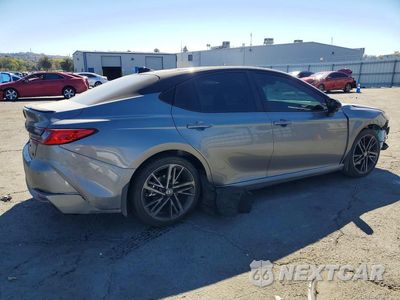 Trzecie zdjęcie samochodu z tyłu: 2026 TOYOTA CAMRY XSE VIN:4T1DAACK3TU342195 - miniatura