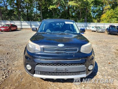 Piąte zdjęcie samochodu w środku: 2017 KIA SOUL + VIN:KNDJP3A50H7449659 - miniatura