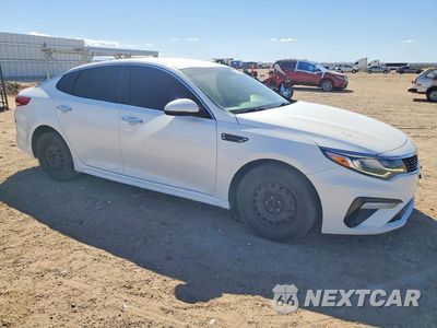 Czwarte zdjęcie samochodu z boku: 2020 KIA OPTIMA LX VIN:5XXGT4L34LG428353 - miniatura