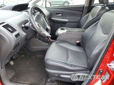 Zdjęcie 7 z 13 samochodu: 2012 TOYOTA PRIUS V FIVE VIN:JTDZN3EU8C3063999 - miniatura