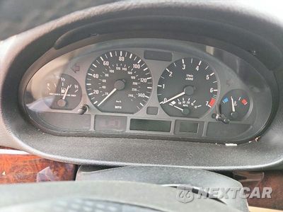 Zdjęcie 9 z 12 samochodu: 2004 BMW 325 I VIN:WBAEV33464KR34775 - miniatura