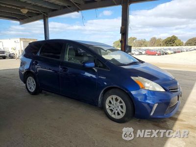 Czwarte zdjęcie samochodu z boku: 2013 TOYOTA PRIUS V THREE VIN:JTDZN3EU0D3257508 - miniatura