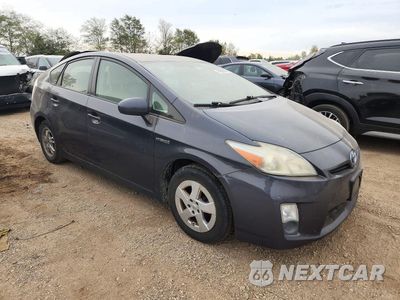 Czwarte zdjęcie samochodu z boku: 2011 TOYOTA PRIUS FOUR VIN:JTDKN3DU4B0252619 - miniatura