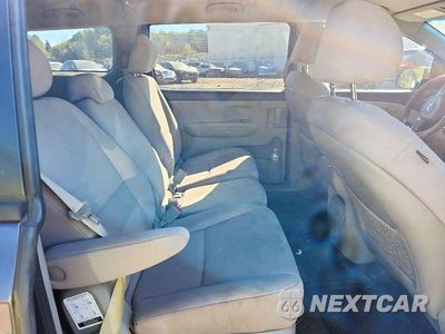 Zdjęcie 11 z 13 samochodu: 2016 KIA SEDONA LX VIN:KNDMB5C14G6146096 - miniatura