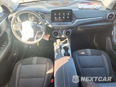 Zdjęcie 8 z 13 samochodu: 2023 CHEVROLET BLAZER 2LT VIN:3GNKBHR48PS130903 - miniatura
