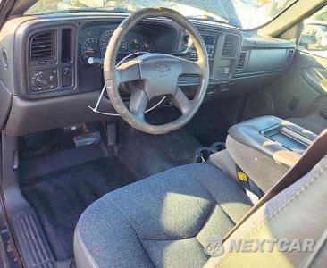 Zdjęcie 8 z 12 samochodu: 2004 CHEVROLET SILVERADO C1500 VIN:1GCEC14X74Z228525 - miniatura