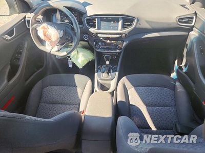 Zdjęcie 8 z 12 samochodu: 2019 HYUNDAI IONIQ BLUE VIN:KMHC65LC0KU115901 - miniatura