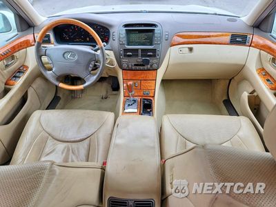 Zdjęcie 8 z 12 samochodu: 2005 LEXUS LS 430 VIN:JTHBN36F855024577 - miniatura