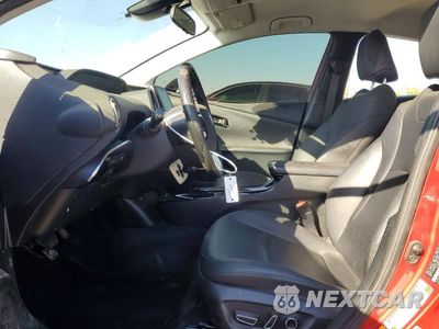 Zdjęcie 7 z 13 samochodu: 2017 TOYOTA PRIUS PRIME PREMIUM VIN:JTDKARFP2H3021859 - miniatura