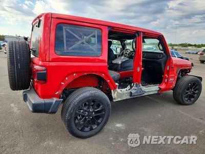 Trzecie zdjęcie samochodu z tyłu: 2021 JEEP WRANGLER UNLIMITED SAHARA 4XE VIN:1C4JJXP61MW736310 - miniatura