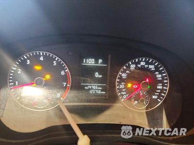 Zdjęcie 9 z 12 samochodu: 2015 VOLKSWAGEN PASSAT S VIN:1VWAT7A30FC028883 - miniatura
