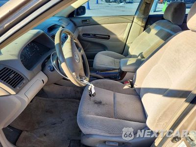 Zdjęcie 7 z 12 samochodu: 2003 TOYOTA CAMRY LE VIN:4T1BE32K43U136585 - miniatura
