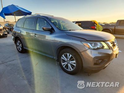 Czwarte zdjęcie samochodu z boku: 2019 NISSAN PATHFINDER S VIN:5N1DR2MN1KC598444 - miniatura