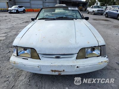 Piąte zdjęcie samochodu w środku: 1989 FORD MUSTANG LX VIN:1FABP44A7KF130586 - miniatura