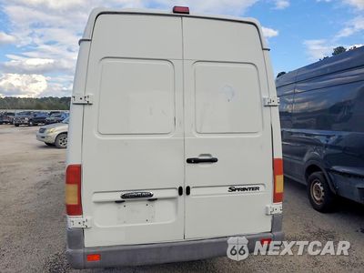 Zdjęcie 6 z 12 samochodu: 2005 FREIGHTLINER SPRINTER 2500 VIN:WDYPD744X55799177 - miniatura