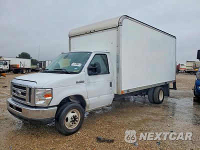 2022 FORD E-450 BOX TRUCK 1FDXE4FN8NDC11601 - główne zdjęcie licytacji z USA - miniatura