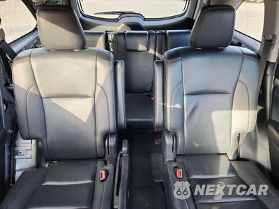 Zdjęcie 10 z 14 samochodu: 2019 TOYOTA HIGHLANDER XLE VIN:5TDJZRFH0KS948975 - miniatura
