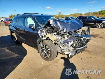 Czwarte zdjęcie samochodu z boku: 2021 TOYOTA HIGHLANDER XLE VIN:5TDGZRBH4MS528493 - miniatura
