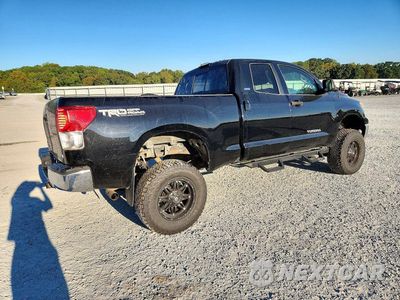 Trzecie zdjęcie samochodu z tyłu: 2011 TOYOTA TUNDRA DOUBLE CAB SR5 VIN:5TFUM5F10BX025509 - miniatura