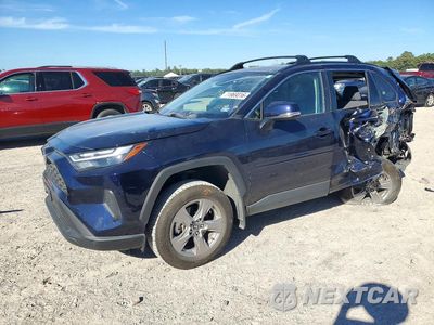 2024 TOYOTA RAV4 XLE 2T3W1RFV8RW354288 - główne zdjęcie licytacji z USA - miniatura