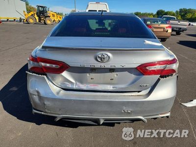 Zdjęcie 6 z 12 samochodu: 2018 TOYOTA CAMRY XSE V6 VIN:4T1BZ1HK6JU501782 - miniatura
