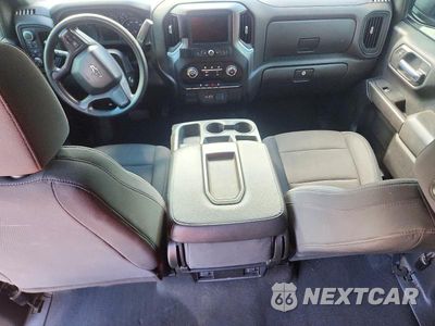 Zdjęcie 8 z 13 samochodu: 2021 CHEVROLET SILVERADO K1500 TRAIL BOSS CUSTOM VIN:3GCPYCEF3MG137294 - miniatura
