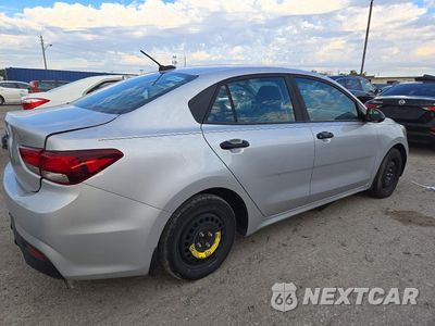 Trzecie zdjęcie samochodu z tyłu: 2018 KIA RIO LX VIN:3KPA24AB3JE065925 - miniatura