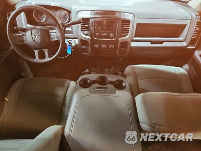 Zdjęcie 8 z 12 samochodu: 2014 RAM 3500 ST VIN:3C63R3GT7EG242797 - miniatura