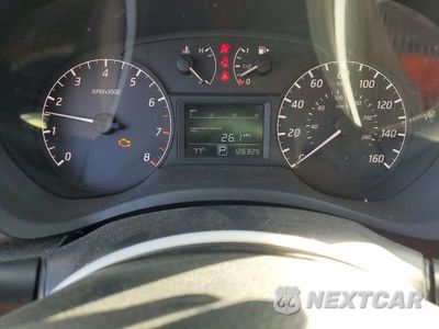 Zdjęcie 9 z 12 samochodu: 2014 NISSAN SENTRA S VIN:3N1AB7AP7EY202255 - miniatura