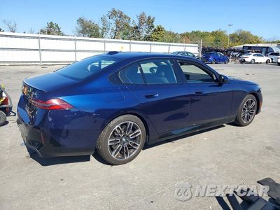 Trzecie zdjęcie samochodu z tyłu: 2024 BMW 530 XI VIN:WBA53FJ0XRCP91595 - miniatura
