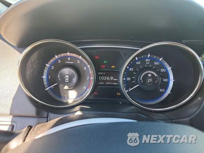 Zdjęcie 9 z 12 samochodu: 2013 HYUNDAI SONATA LIMITED VIN:5NPEC4AC1DH548109 - miniatura