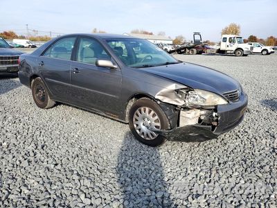Czwarte zdjęcie samochodu z boku: 2005 TOYOTA CAMRY XLE VIN:4T1BE30K55U626362 - miniatura