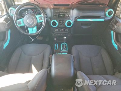 Zdjęcie 8 z 13 samochodu: 2018 JEEP WRANGLER UNLIMITED SPORT VIN:1C4BJWDG8JL887895 - miniatura