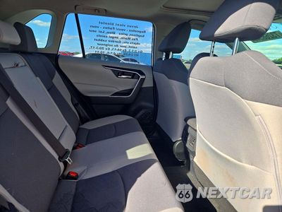 Zdjęcie 11 z 13 samochodu: 2019 TOYOTA RAV4 HYBRID XLE VIN:JTMRWRFV3KD036757 - miniatura