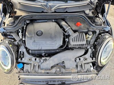Zdjęcie 11 z 13 samochodu: 2024 MINI COOPER S VIN:WMW53DK05R2U41607 - miniatura
