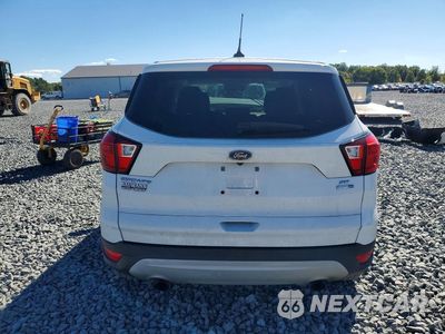 Zdjęcie 6 z 13 samochodu: 2019 FORD ESCAPE SE VIN:1FMCU9GD1KUB90445 - miniatura