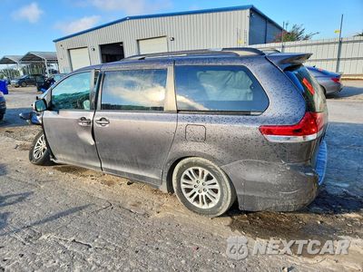 Drugie zdjęcie samochodu z przodu: 2014 TOYOTA SIENNA XLE 8-PASSENGER VIN:5TDYK3DC7ES446833 - miniatura