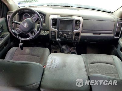 Zdjęcie 8 z 12 samochodu: 2014 RAM 2500 SLT VIN:3C6UR5DL8EG148402 - miniatura